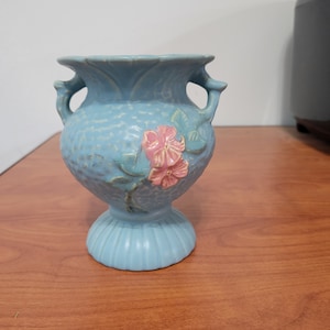 Vintage Weller Pottery Delsa Blue Pink Pansy Stippled Footed Vase #7 1935-39 Made in USA Beautiful Loving Cup Shape
