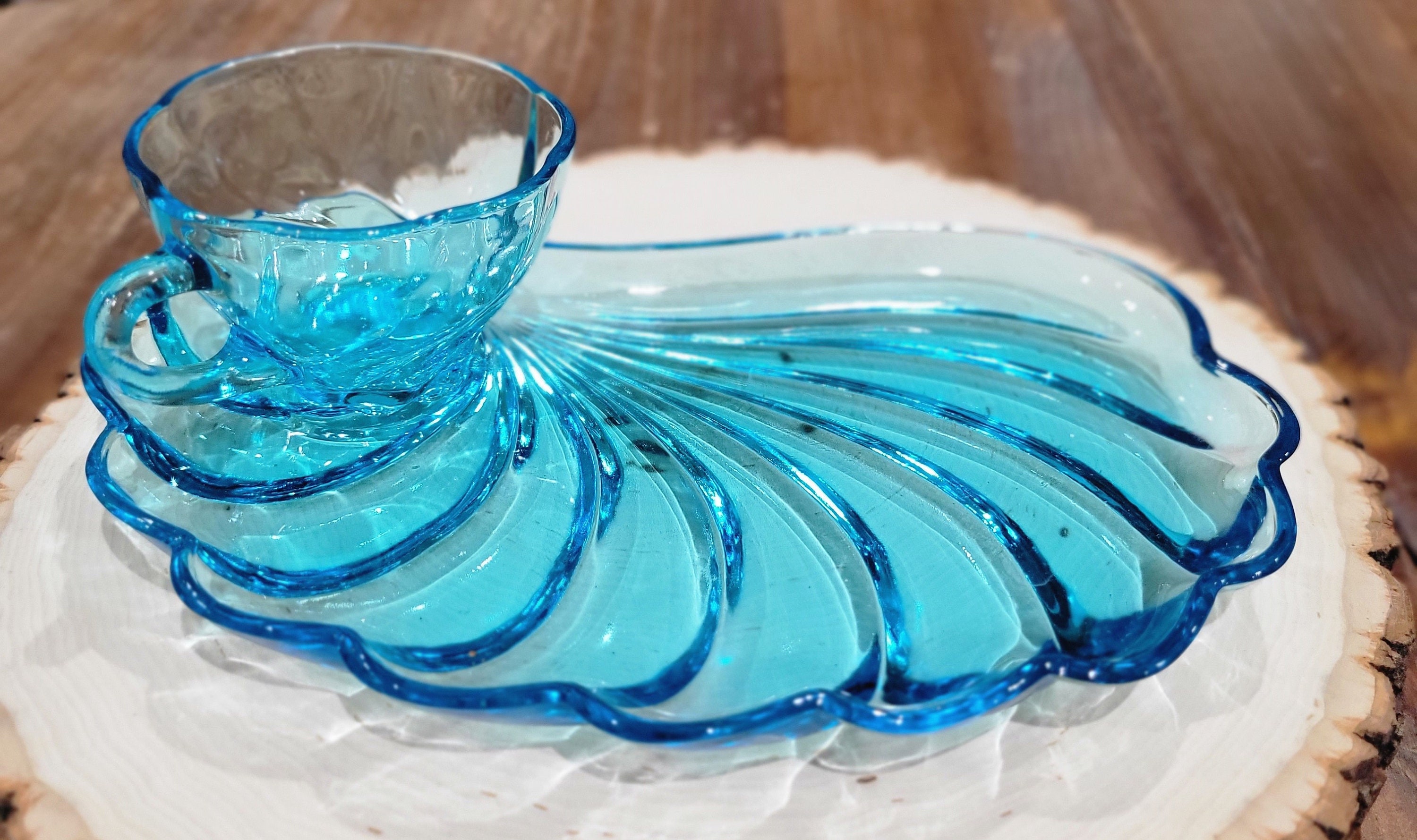 ヴィンテージ ヘーゼル アトラス カプリ ブルー ガラス スナック