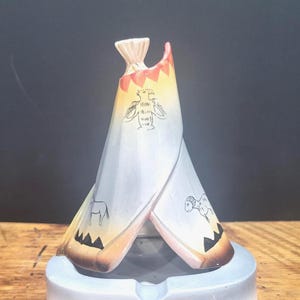 Vintage Native American Teepee Ceramic Ashtray, Mid Century Tobacciana
