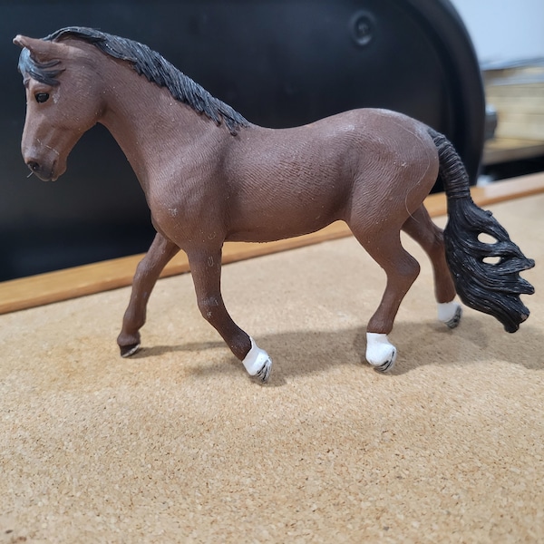 Schleich 13909 Trakehner Gelding Stallion Horse Figure Very Good Condition Toy Horse, Plastic Realistic Pretend Play