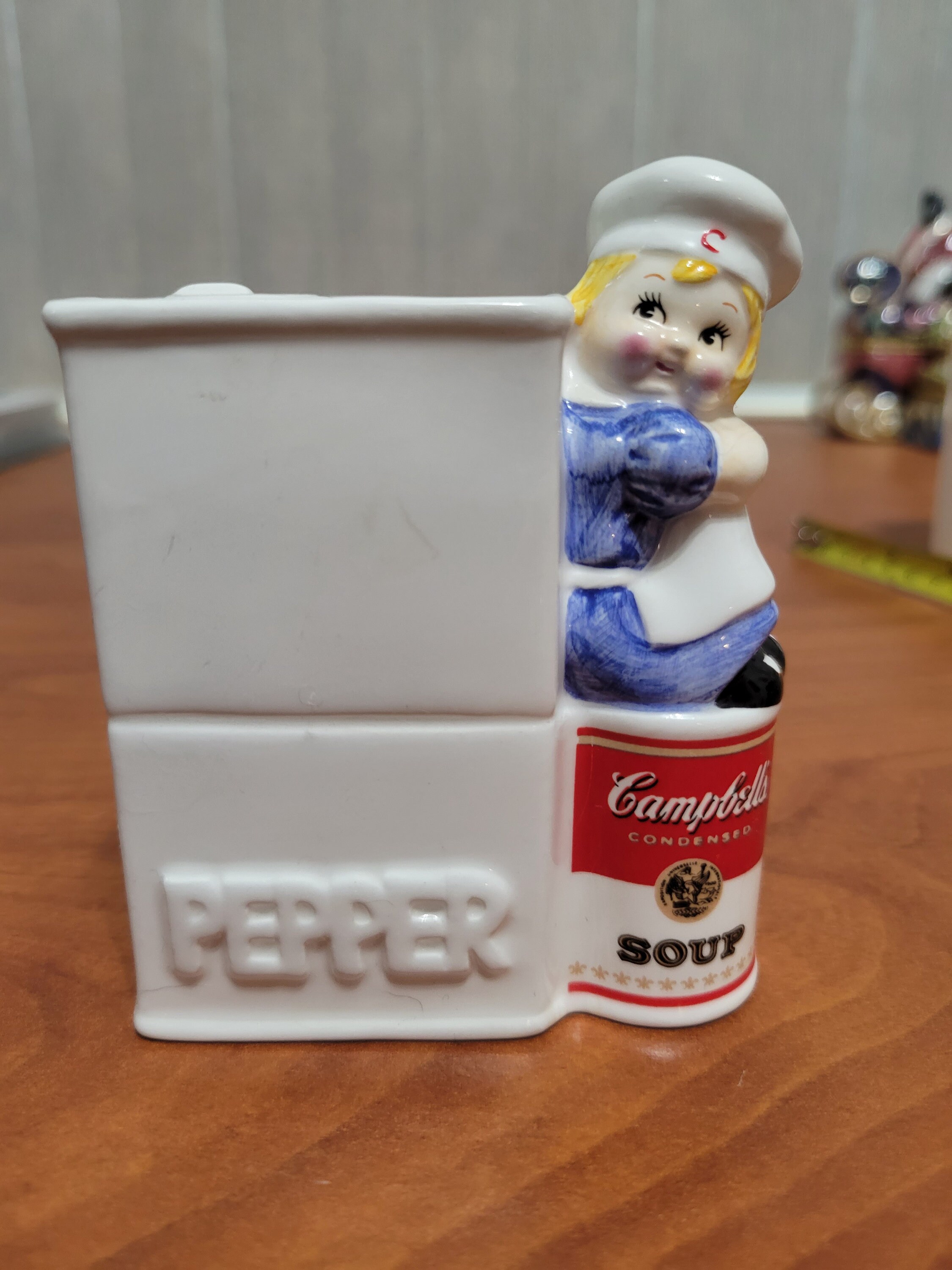 Vintage Kitchy 1996 Campbell Soup Kids Salt and Pepper