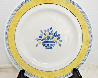 Johnson Brothers Jardiniere Yellow Dinner Plates: Blue Lemon Vase