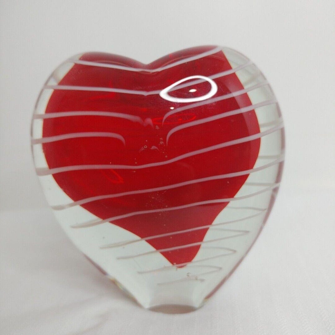 Petit vase en porcelaine brillante en forme de cœur - Rouge, noir ou blanc
