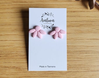 floral stud earrings, pink studs, clay stud earrings, floral earrings, gift for her, flower earrings studs, floral jewelry