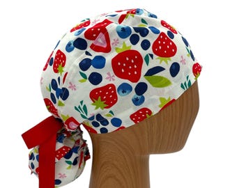 Gorro quirúrgico con cola de caballo personalizado con mezcla de bayas, regalo de enfermera personalizado, gorro quirúrgico de verano con botón, gorro médico con lazo para cabello largo, RN NP PICU