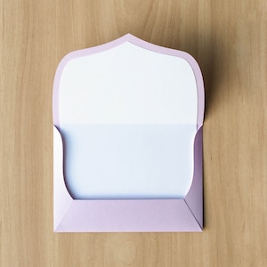 Modelo de envelope SVG para Cricut - Design "Lily"