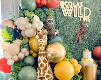 Arco de globos para baby shower con diseño de safari en la jungla, color verde salvia, beige, arena y dorado, kit de guirnalda Wild One Two Wild para hacer tú mismo, cumpleaños y eucalipto