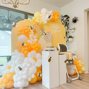 Honey Bee Themed Balloon Garland Kit - Birthday - Gender Reveal Party Decor - Winnie the Pooh Inspired - Cute Baby Shower Ideas