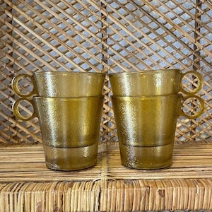 Set of 4 Vintage Amber Midcentury Modern 70s Style Mugs Yellow Amber Plastic Cups