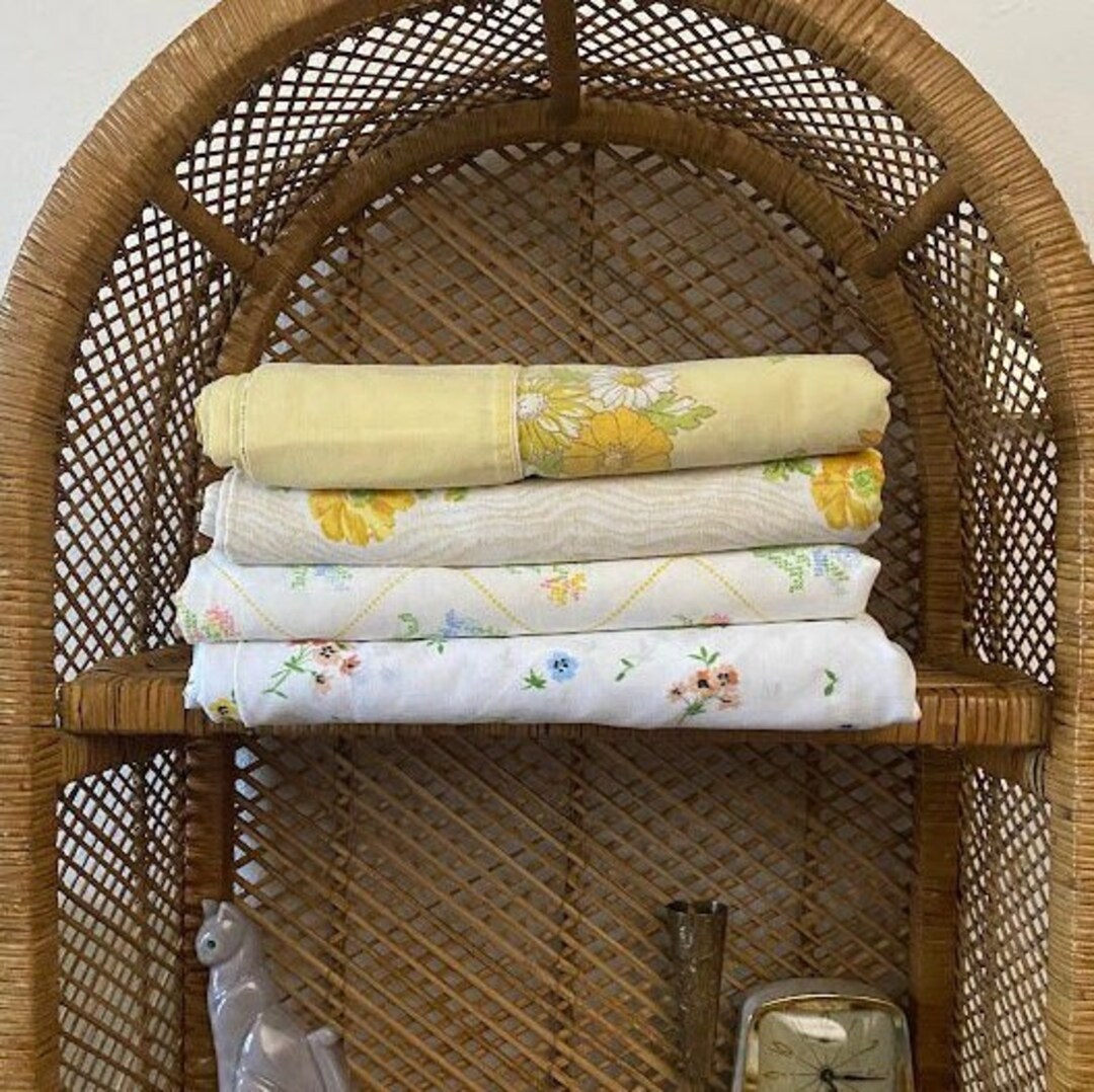 Vintage Assorted Floral Flat Bed Sheet Linens 60s 70s 80s Retro Bed