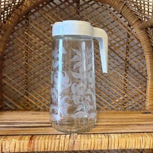Vintage White Lilies Tang Juice Quart Carafe Tang Juice Pitcher