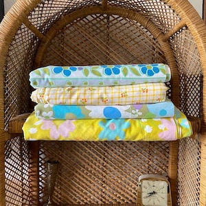 Vintage Groovy Floral Flat Sheets YOUR PICK 60s 70s Bed Linens