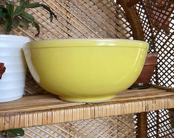 Vintage Primary Yellow Pyrex UNNUMBERED 404 4 Quart Mixing Bowl