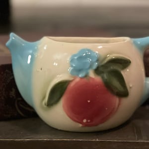 1950’s Shawnee Ceramic Teapot Wall Pocket
