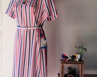 Vintage dress,size 12,  short sleeve made in Australia by Antonette ,new old stock with tags.