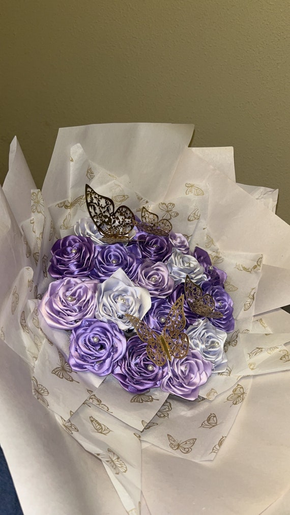 24 Rose Bouquet (Crown, butterflies, mesh)