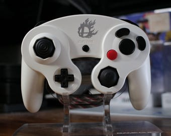 PhobGCC 2.0.5 GameCube Controller | Calibrated | Tactile Z / D-Pad | Bald Buttons | Paracord Cable | Lubed Triggers & Sticks |
