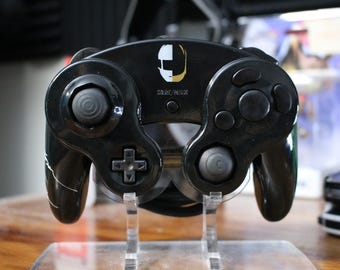 PhobGCC 2.0.5 GameCube Controller | Calibrated | Tactile Z / D-Pad | Bald Buttons | Paracord Cable | Lubed Triggers & Sticks | Custom Shell