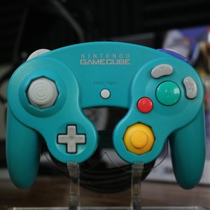 PhobGCC 2.0.5 GameCube Controller | Calibrated | Tactile Z / D-Pad | Bald Buttons | Paracord Cable | Lubed Triggers & Sticks | Notches |