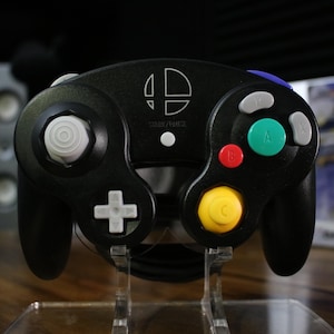 PhobGCC 2.0.5 GameCube Controller | Calibrated | Tactile Z / D-Pad | Bald Buttons | Paracord Cable | Lubed Triggers & Sticks | Notches |