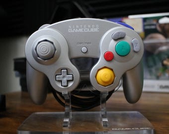 PhobGCC 2.0.5 GameCube Controller | Calibrated | Tactile Z / D-Pad | Bald Buttons | Paracord Cable | Lubed Triggers & Sticks | Notches |