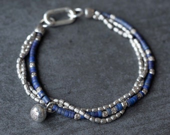 Mehrreihiges Armband aus Lapislazuli und Sterlingsilber - Ethnoschmuck - Geschenk für Männer - Handgefertigter Schmuck von Minerals Paris