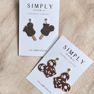 Pendientes colgantes de ratón mágico con forma de bocadillo / Pendientes de arcilla polimérica / Pendientes de arcilla / Joyería hipoalergénica / Joyería ligera / Inspirados en parques temáticos