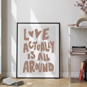Eigentlich ist Liebe alles (A1) Kunstdruck Poster, Handgezeichnete Druck, Trendy Mid Century Modern Schlafzimmer Druck, Digitaler Download