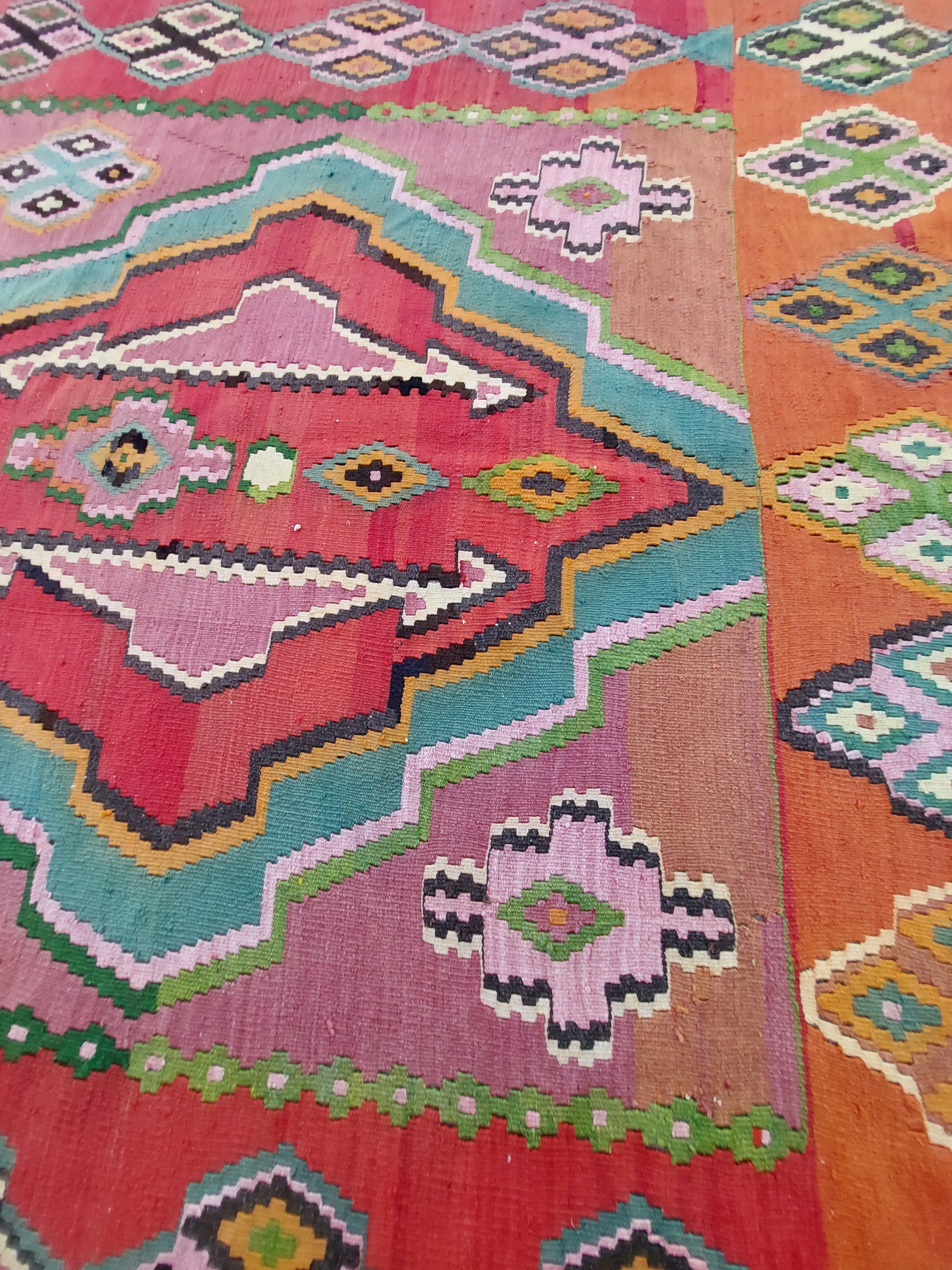 137×123 “Rose quartz”ViNTAGE TURKiSH RUG TurkishRugRose - Etsy