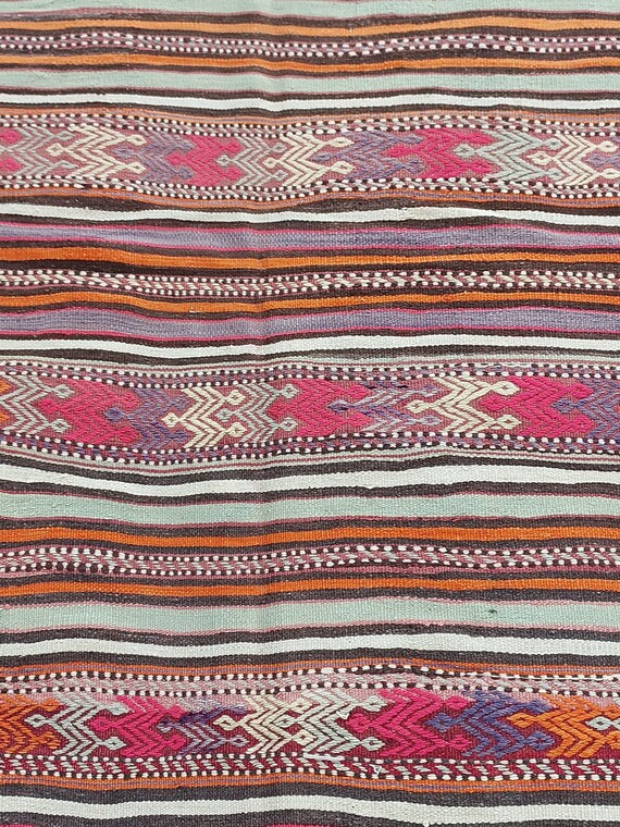 ヴィンテージ キリム ラグ、7.1 x 5.5 フィート、216 x 168 cm