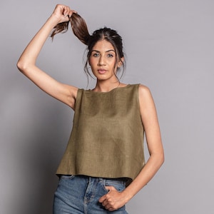 Linen Crop Top: Sleeveless Blouse - Breathable Organic Fabric
