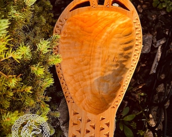 Hand-Carved  Oseberg Plate: Viking-Style Nordic Decor (21x35 cm)