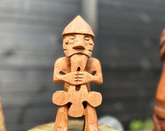 Handmade Thor Statue: Norse Pagan Altar Decor (16cm)