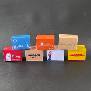 Imanes para nevera en miniatura con forma de caja de envío