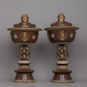 Conjunto de lâmpada de manteiga tibetana artesanal para reflexão serena | Luz Budista Oferecendo Lâmpada de Manteiga para Espaços de Oração | Arte de lembrança nepalesa |