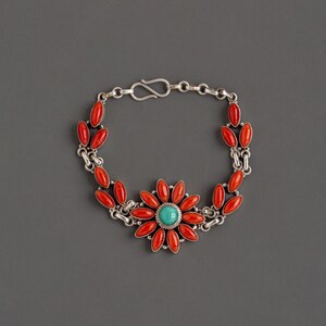 Flower Design Silver Bracelet | 20cm 92.5 Sterling Silver with Genuine Coral Stones | Handmade Floral Jewelry | Elegant Boho Gift for Women