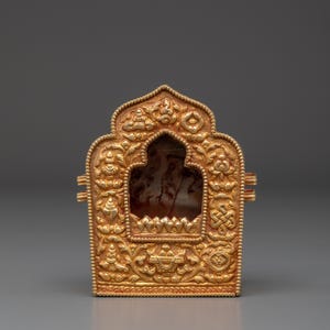 Tibetan Spiritual Ghau Box | Portable Buddhist Altar Box for Prayers | Gold-Plated Copper Amulet Box 7.5cm x 7.5cm | Ritual Gau Relic Holder