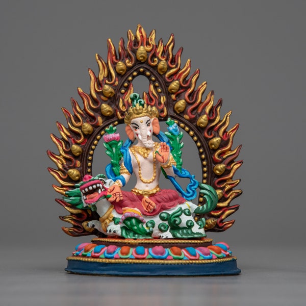 Divine Lord of Success Ganesha Statue for Protection & Guidance | The Auspicious Deity of Good Fortune | Jay Gajanana | Lord Vigneshwara |