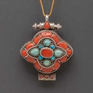 Sacred Tibetan Ghau Prayer Locket Necklace | Handcrafted Sterling Silver Amulet Box Pendant | Buddhist Jewelry for Protection & Meditation