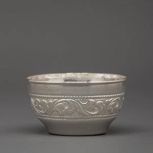 Pure Silver Offering Bowl | Handcrafted Hindu Pooja Accessory | Sacred Ritual Bowl | For Prayers & Spiritual Offerings | Purity, Tradition