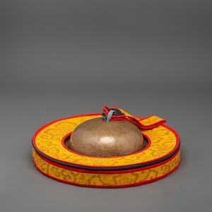 Traditionelle tibetische Jhyamta Zimbeln | 30,5 cm Ritual-Schlag-Instrument | Tibetanische Kansa Handzimbeln | Buddhistischer Zeremonien Gong mit Koffer