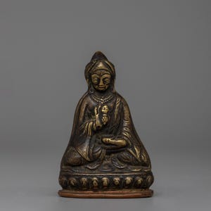 Vintage Guru Rinpoche Statue | Handcrafted Tibetan Bronze Statue, Spiritual Altar Decor, Padmasambhava Figurine |  Meditation Present Idea |