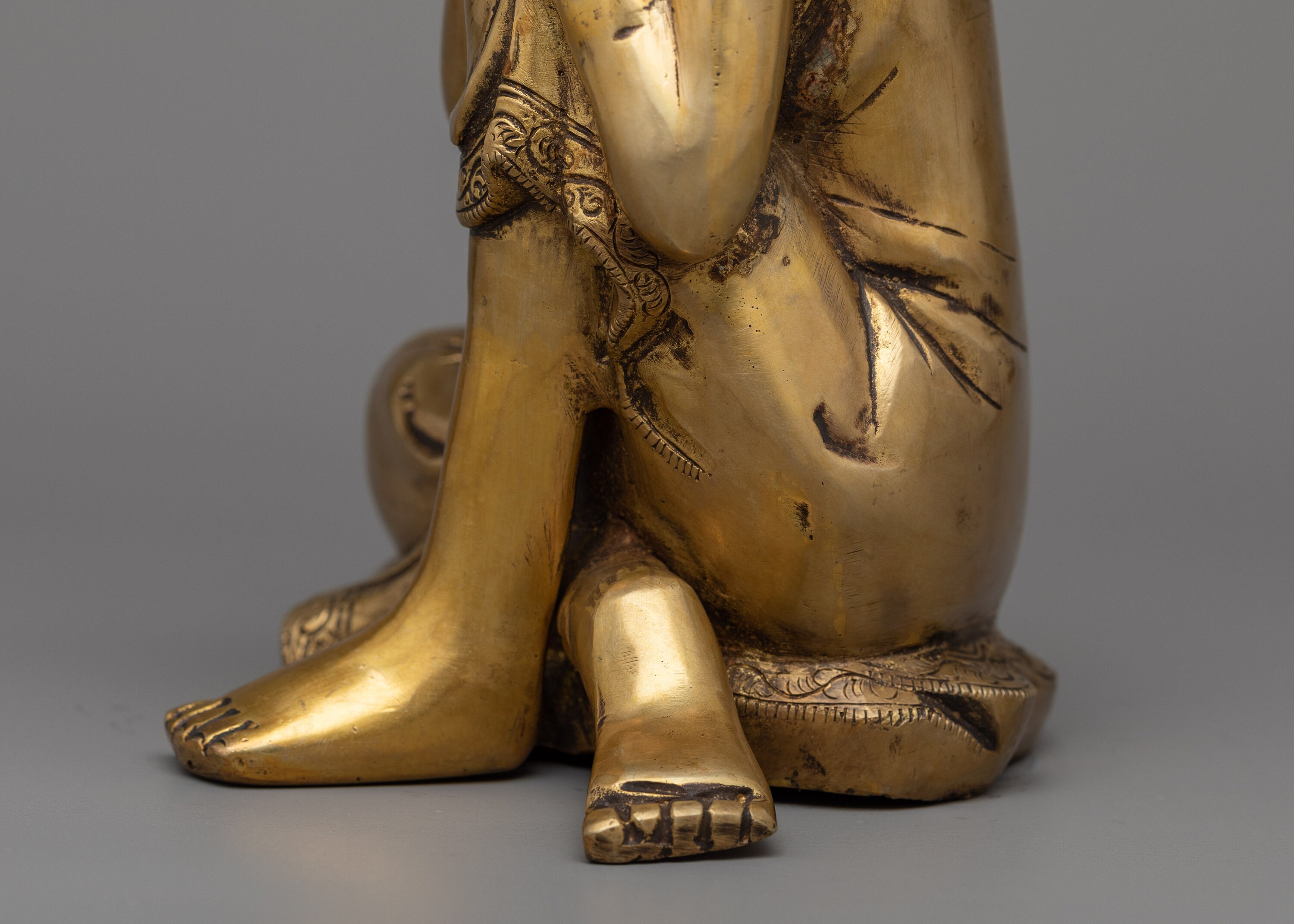 Buddha With Head on Knee | Figure Zen Meditating | Relaxing Buddha With Head on Knee | Figure Zen Meditating | Relaxing