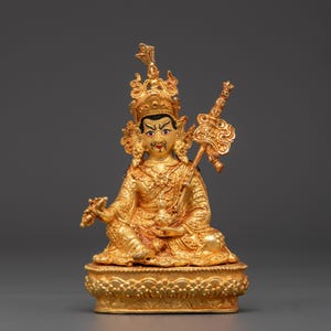 Buddhist Guru Rinpoche Statue | Handcrafted Copper and Gold Plated Padmasambhava Figurine | 13cm Tibetan Spiritual Decor | Made in Nepal