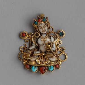 Handmade Deity Accessories Crafted Of White Tara Locket | Memorial Locket | Tibetan Sacred Keepsake | Enlightenment Adorned Locket |