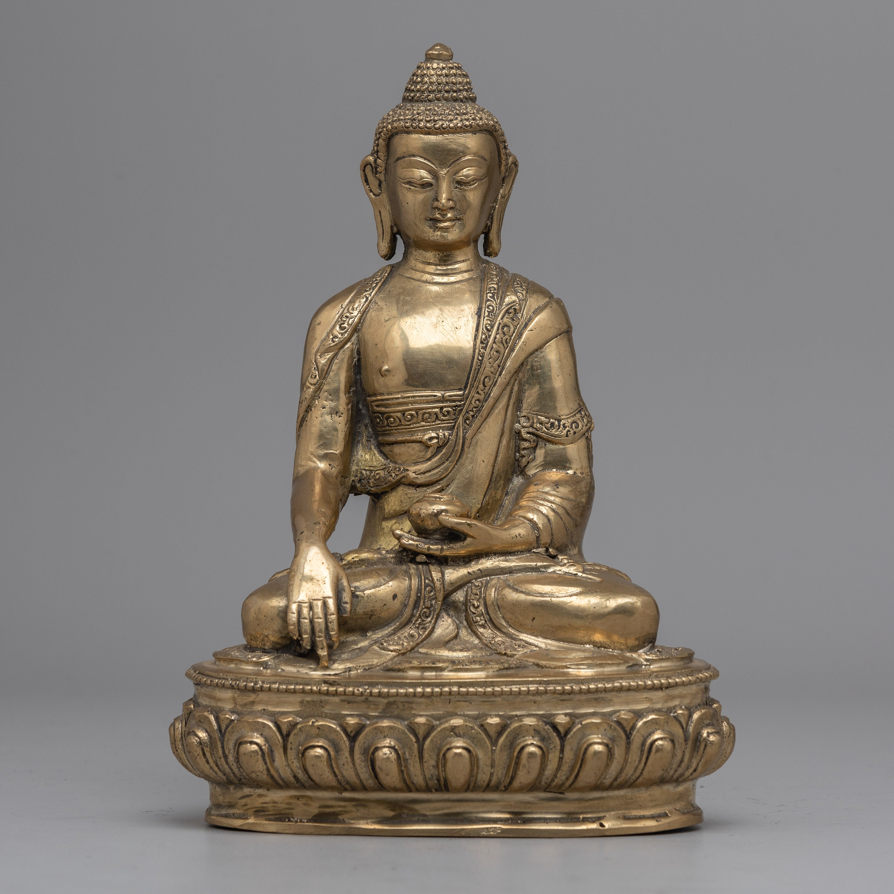 銅細工 釈迦牟尼仏像 仏教美術 置物 装飾品 工芸品 美術品 釈迦牟尼仏 装飾品 現代工芸品美術品 置物 釈迦牟尼仏 仏像 仏教美術