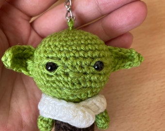 Baby yoda keychain