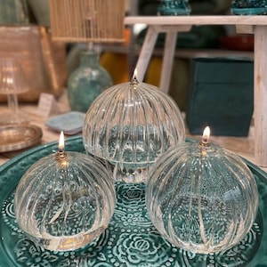 Lampe a huile verre moderne, transparent, striée, décoration salon, ambiance cosy zdjęcie 4