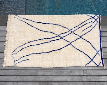 Tapis authentique berbère 100 % laine, unique, handmade, bleu Majorelle, tapis bohème, contemporain, chic et éthique ,Beni ouarain