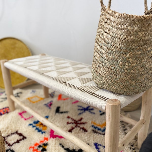 Banc en bois tressé en corde crème, bohème et chaleureux, matière naturelle, marocain